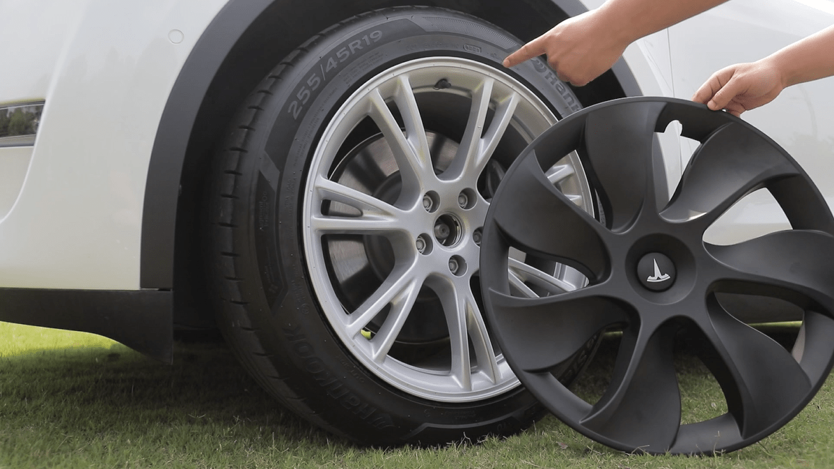 Car Wheel Accessory Wheel Covers and Wheel Accessories: A Blend of Functionality and Aesth ...
